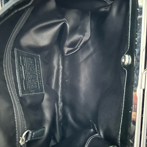 Coach Black Patent Leather Hobo shoulder Bag - Picture 8 of 8